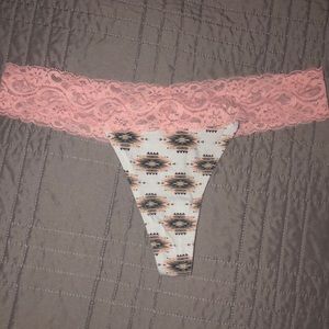 Women’s thongs 3/15 5/$20